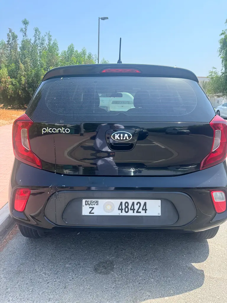 Kia Picanto 2018 — photo 1 of 10