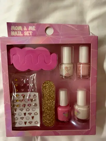 Kids Nail Manicure Set - New, Pink Glitter Nail Polish Kit