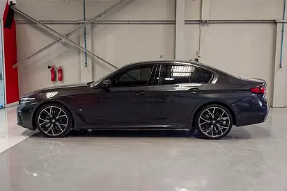 صورة مصغرة 5 لـ 2022 BMW 5-SERIES