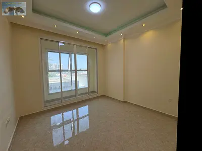 1BR second tenant deluxe finish balcony parking free month.