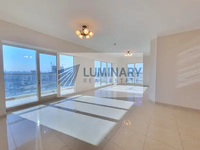 Prime location - Maid room - Store room - open view - close kitchen