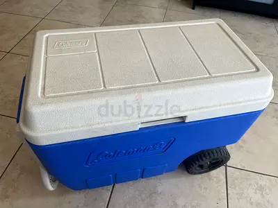 Cooling box for sale