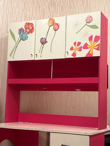 Study desk for girls