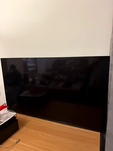 55-inch LED Smart TV with WALL MOUNT - Perfect Working Condition