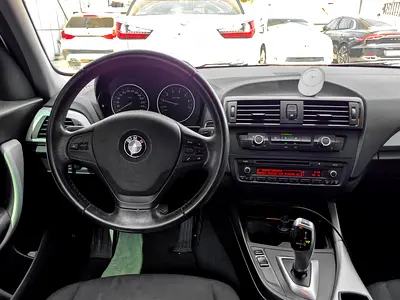 صورة 10 لـ 2013 BMW 1-SERIES