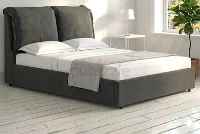 Dual pillow headboard double size hydraulic storage bed