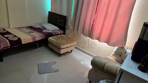 Fully Furnished Executive Bachelor Private Room for Rent