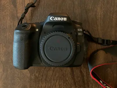 Canon EOS 80D DSLR + 18–135mm Nano USM Lens | Mint Condition | Full Kit