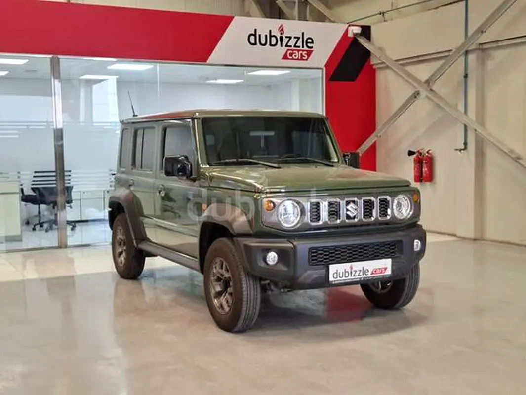 Suzuki Jimny 2025 — photo 1 of 12