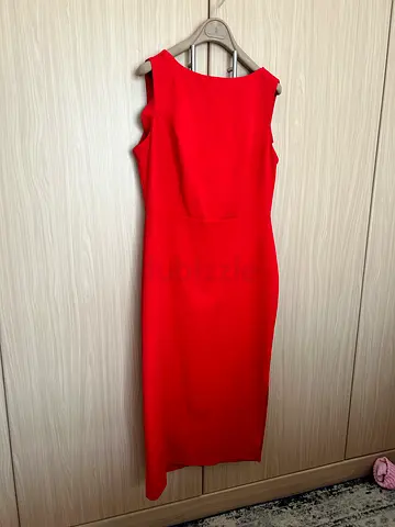 Red sleeveless midi dress - classic fitted style, brand new M