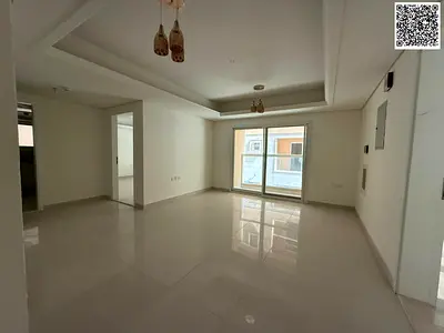 First tenant! Elegant 3BR+hall in Al Mowaihat 3, spacious rooms, wardrobes, balcony, large equipped kitchen, near Dubai & Sharjah exits