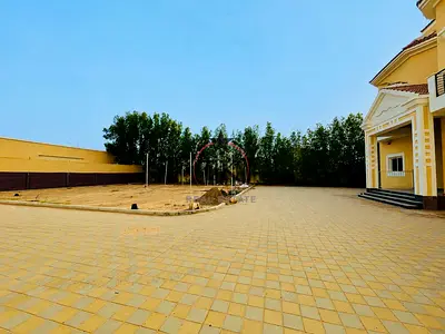 6 Master Br With Huge Yard | Outside Mulheq | Shaded Parking