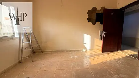 Spacious Studio Near Bus Station Old Muwailah