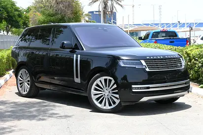 Land Rover Range Rover First Edition 2023 - Canadian Specs - Pristine Condition