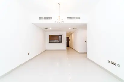 SPACIOUS LAYOUT WITH 0% COMMISSION