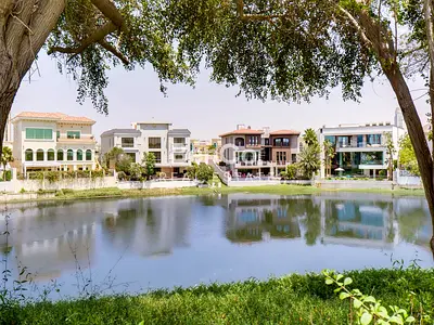 Fully Furnished I Turnkey 5-Bedroom | Lake Views