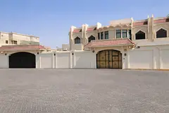 LARGE VILLA FOR Residential SALE – HADBAT AL ZA FARANAH-Abu Dhabi