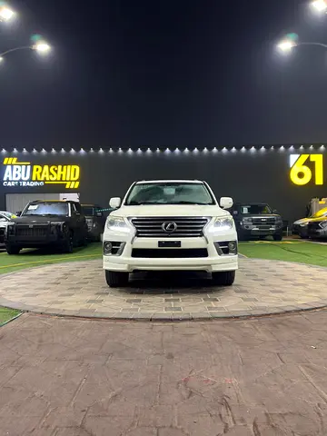 Lexus LX 570 Base 2013 | GCC Specs
