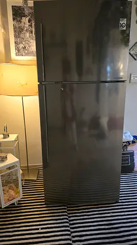LG 2 DOOR FRIDGE EXCELLENT WORKING MADE IN ITALY  FOR 750
