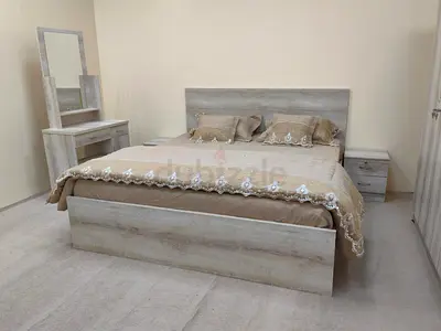 BEDROOM SET