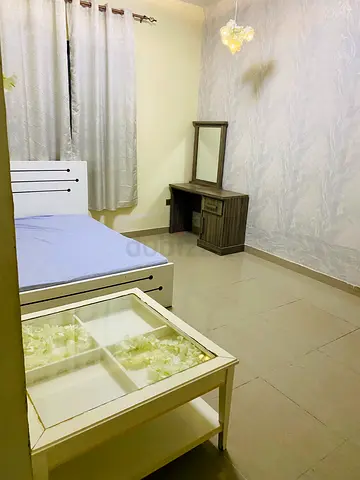 Master bedroom available for monthly rent