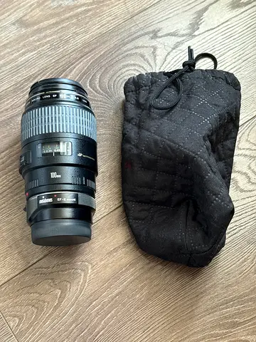 Canon MACRO Lens EF 100MM 1:2:8 USM with WITH METABONES EF -E adapter + Pouch - Used