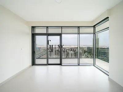 Exclusive | Waterfront Living | Spacious Layout