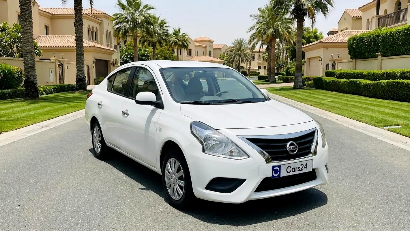 Nissan Sunny 2023 — photo 1 of 12