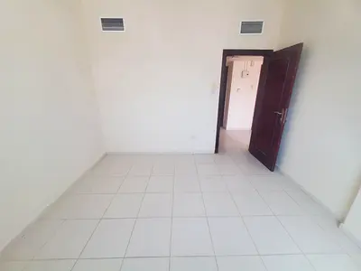 Lavish 1bhk good building near chani rent 28k