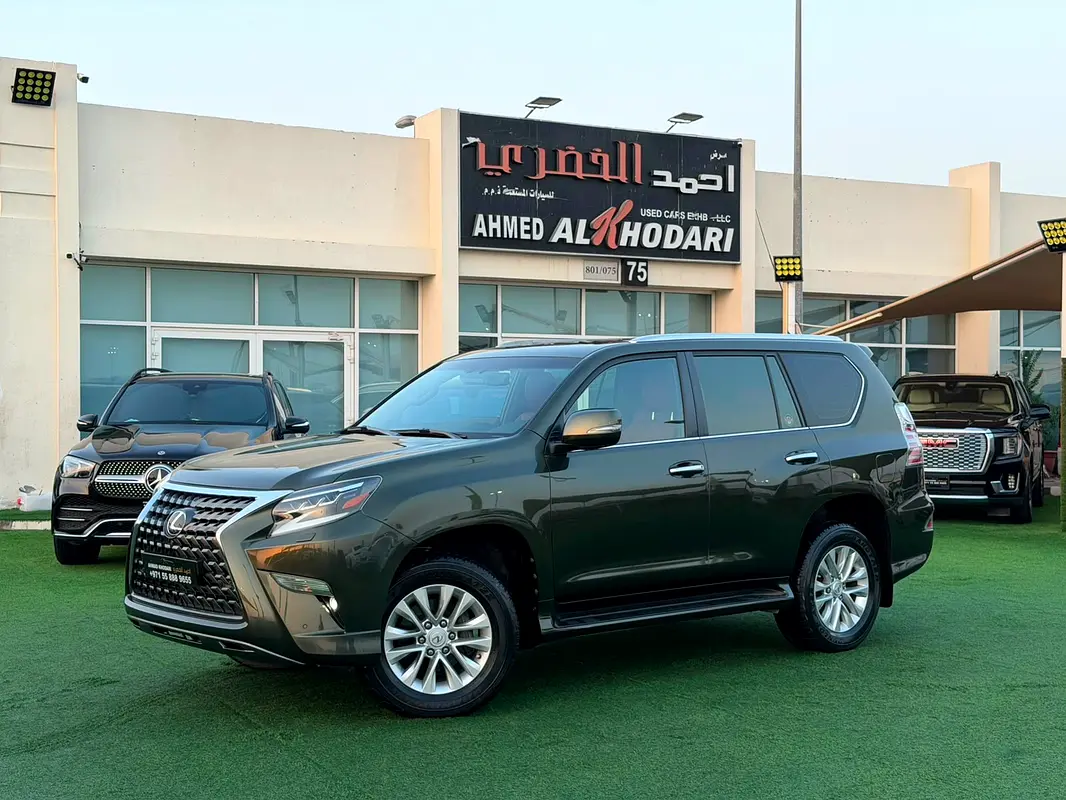 Lexus GX-Series 2022 — photo 1 of 19