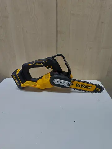 DEWALT chainsaw 18V B.L SMALL