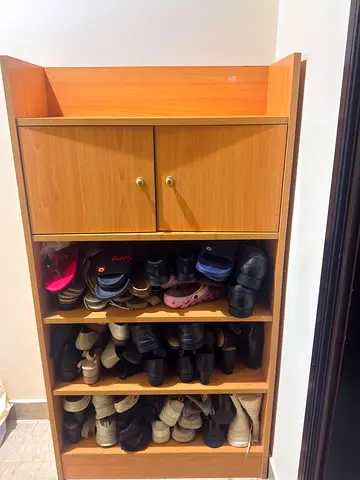 Wooden Shoe Cabinet with 3 Shelves and Top Storage