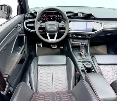 2022 AUDI RS Q3 照片 15
