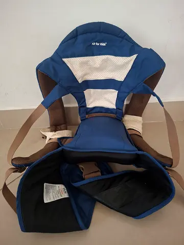 Blue soft baby front carrier / baby sling backpack - good condition