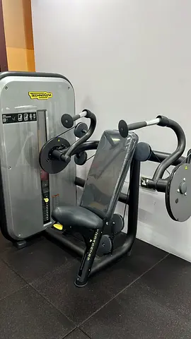 Technogym Selection Shoulder Press Machine