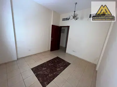 The apartment is located in Al-Jurf 2 area, and it consists of a bedroom and a separate living room with a practical design. It’s on the ground floor,