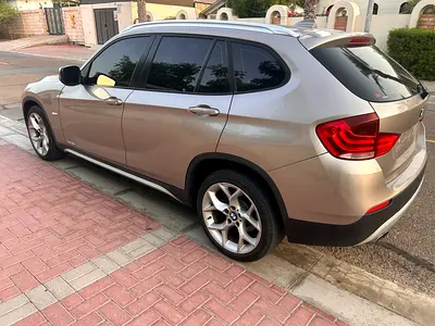 2011 BMW X1 照片 9