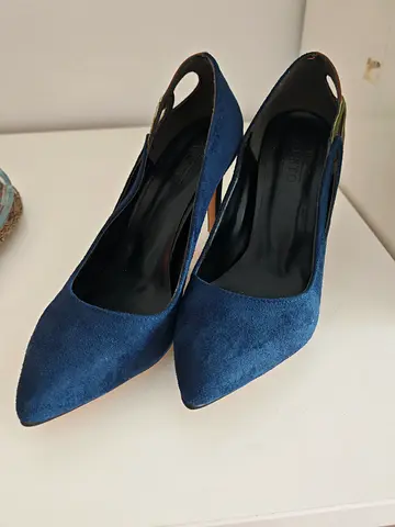 Womens shoes