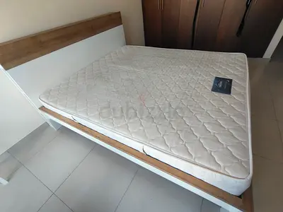King size bed with mattress
