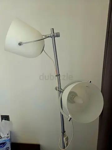 Adjustable Double-Head Floor Lamp in White and Silver