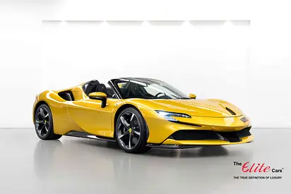 2023 FERRARI SF90 SPIDER / CARBON FIBER INTERIOR / PRISTINE CONDITION / 7 YEARS SERVICE CONTRACT