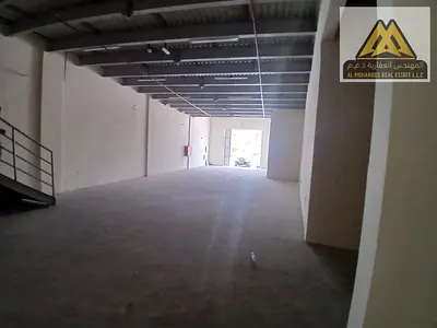 مستدودعات للايجار تصلح لجميع الانشطه بمنطقة الجرف الصناعيه بجوار السوق الصيني وجميع الخدمات والطرق الرئيسيه