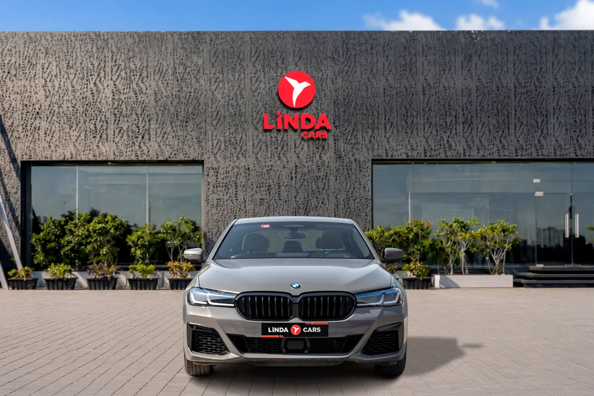 BMW 5-Series 2023