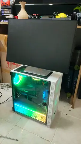 Gaming RGB Desktop PC with 27 Monitor (Used) Fully in working condition not much used No complaints