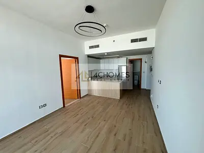 Corner Unit | Move-In Ready | Balcony | Near Metro