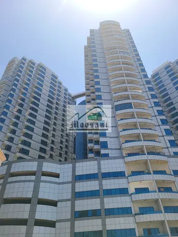 BIG SIZE 3 BHK+ PARKING+3 WASHROOM+STORE ROOM+ 3 BALCONY(FULL SEA VIEW) Apartment Available for Ren
