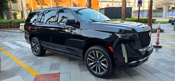 Cadillac Escalade Sport Platinum | GCC Specs | Low Mileage warranty till 2032 & free service pac