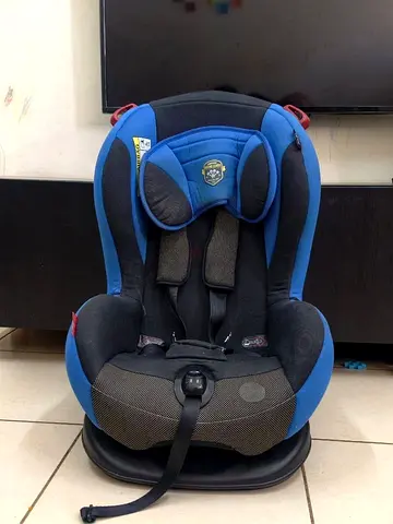 Juniors car seat and high chair