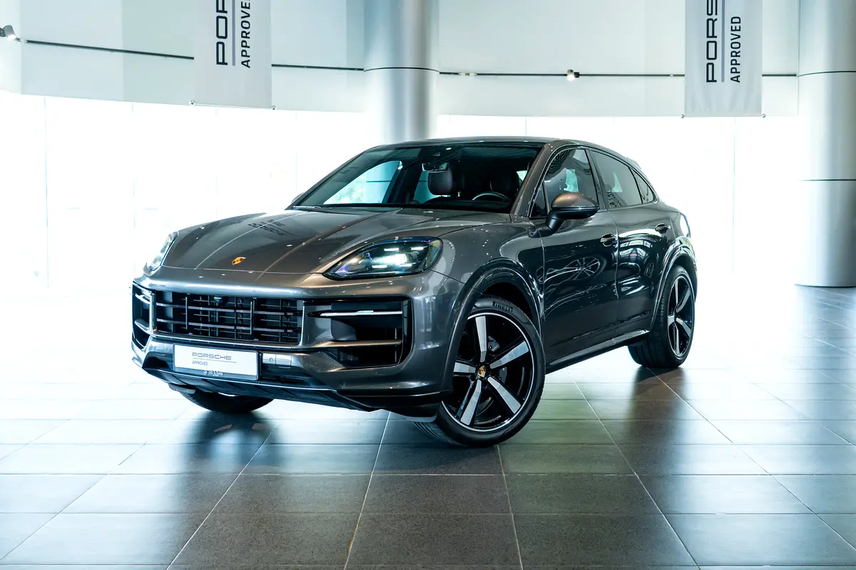 Porsche Cayenne 2024 — photo 1 of 20