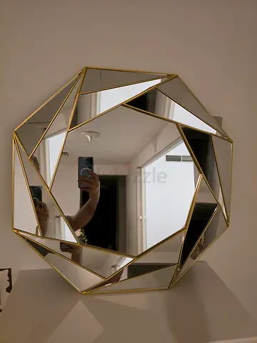 Geometric Faceted Wall Mirror - Modern Decorative Mirror (Round Octagon)